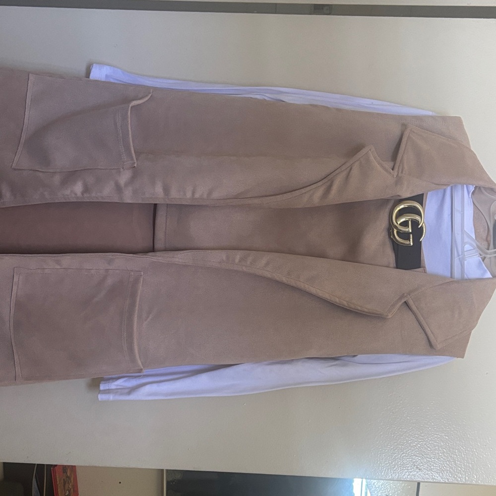 Elegant Tan Sleeveless Coat